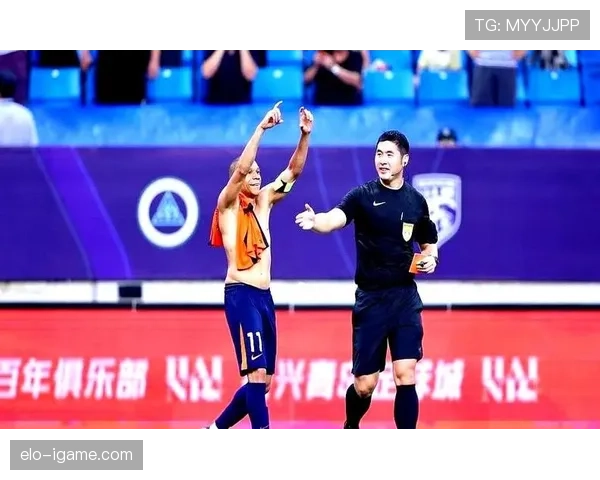 脱衣庆祝为何会被判黄牌?足球规则全解析 脱衣庆祝为何会被判黄牌?足球规则全解析